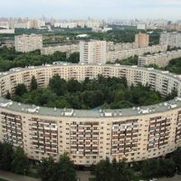 Замкнутый горизонтальный небоскрёб.