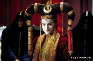 По моему на Падме Амидалу они больше похожи))