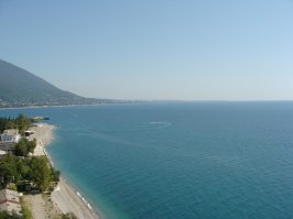 Виды и сам лифт в Гаграх