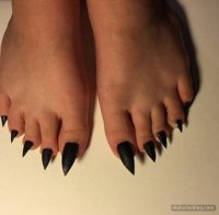 это чтоб по деревьям удобно было ползать)))