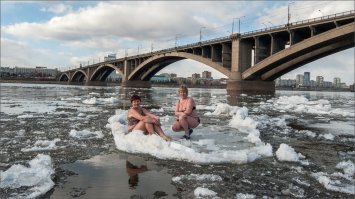 ;) Из Красноярска тоже оч. много узнаваемых фото.   Мост который на 10-рублевой купюре.