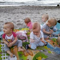 Вроде Одесса не в Эстонии... Эти дети уже на год подросли, а тут всё об их рождении вещают