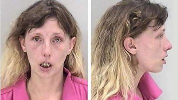 Американка зверски покусала своего любовника из-за отказа в сексе
35-летняя Тэбета Ли Грумс напала на своего сожителя и его мать.