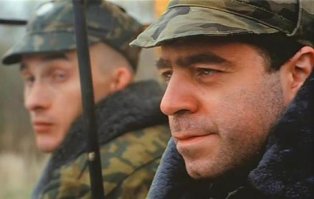 Серфер так и не  узнал, что его преследовала гигантская акула