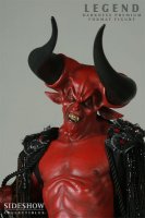 Родственники, не?