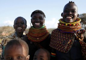 я увидел только одно, стоматологи там походу безработные :)