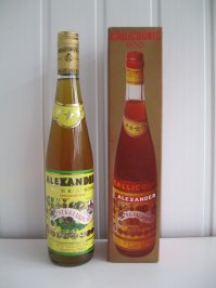 1990-е годы. 10 главных алкогольных напитков эпохи становления воровского капитализма в России