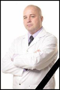 Статья - сплошное вранье,  убийца - Николай Труш, страдал психическим заболеванием, у него была навязчивая идея, что он болен раком. Труш периодически наведывался в онкодиспансер, но врачи не нашли  у него заболевания.  В день убийства, Труш, в 8.30 был первым в очереди на прием к врачу Игорю Тюленеву. Когда врач пришел в свой кабинет, убийца проскользнул за ним и нанес удары ножом доктору, а после нанес себе раны тем же ножом. И врач, и его убийца скончались в реанимации  онкодиспансера, раны были слишком серьезные.