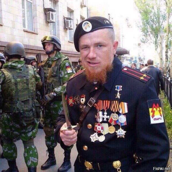 Точно, вся грудь в крестах!