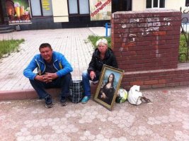 Отличная фотка!   Мона Лиза и "Немона Нелиза"