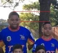 если б нам показали бы его отца, то всё стало бы понятно. думаю его отец тоже крепкого телосложения.
я конечно не доктор. но если смотреть на фото то он не намного выше ребенка, который рядом, а гигантизм, вроде как более ярко выраженная болезнь, если взять пример из истории то
Роберт  Уодлоу в 8 лет имел рост 1 м 88 см. вот тут да бесспорно.
а наш герой не только высокий, но и плотный и выглядит вполне здоровым