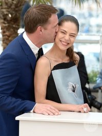 Владимир Вдовиченков с женой актрисой Еленой Лядовой. Для Лядовой этот брак первый, для Вдовиченкова - четвертый.