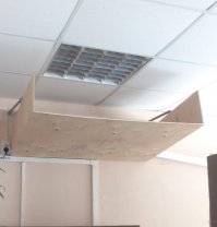 Пару лет назад, по многочисленным просьбам коллег по работе, пришлось воплотить в реальность мечту об "изменяемом векторе тяги" кондейки в кабинете. 1 (рабочий) день на проектирование, закупку материалов, сборку, монтаж. 2 день (через год) демонтаж, придание эстетического вида) монтаж. цена вопроса 1500 р. (в складчину). + бонус в виде "Спасибо" от директора и "Огромное спасибо" от коллег. :)