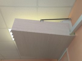 Пару лет назад, по многочисленным просьбам коллег по работе, пришлось воплотить в реальность мечту об "изменяемом векторе тяги" кондейки в кабинете. 1 (рабочий) день на проектирование, закупку материалов, сборку, монтаж. 2 день (через год) демонтаж, придание эстетического вида) монтаж. цена вопроса 1500 р. (в складчину). + бонус в виде "Спасибо" от директора и "Огромное спасибо" от коллег. :)