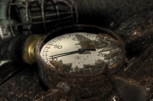 Странные они какие то швейцарцы, ничего не сломали не подожгли, даже не несрали нигде, дикие они какие то.