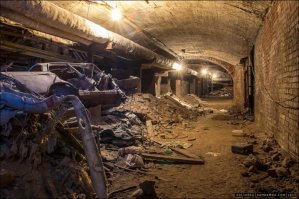 Странные они какие то швейцарцы, ничего не сломали не подожгли, даже не несрали нигде, дикие они какие то.