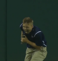 За сосок укусил... ^_^