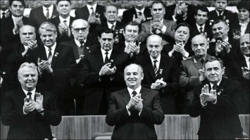 «Победа»: Тысячи Юнармейцев сошлись в Подмосковье на соревнованиях