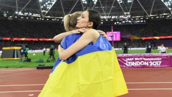 Вот так мы должны жить с украинцами!!! А срач в наших отношениях разводят проплаченные пропагандоны и с той и с другой стороны  !!!