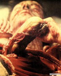 Как выскочу,как выпрыгну,пойдут клочки по закаулочкам