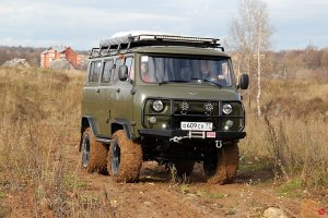 ... по мне так наш 452 (буханка) гора-а-а-аздо круче