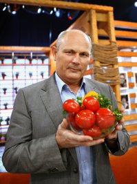 Ну тут какой-то Малахов получился, только вместо "суй в жопу помидор", у него "суй тыкву"