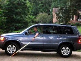 Четырехлетняя девочка попала под колеса