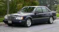 как лично для меня, так W124 вне всякой конкуренции.

Ну разве в этой красатуле меньше элегантности, чем в старом мерине?