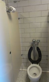 Порция странных фотографий, не поддающихся логике