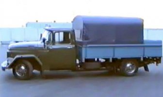 Размытый кадр не очень хорошо воспринимается, немного резкости не повредит и ценность снимка не уменьшит.