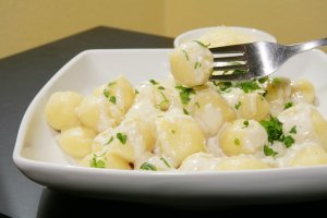 в ньокки яйцо не добавляют