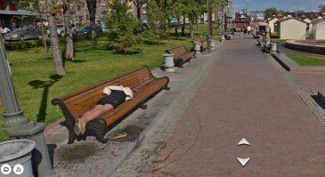Это туловище там до сих пор лежит! :)