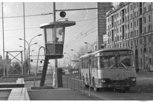 я помню пот такой пост ДПС (тогда ГАИ), в народе он назывался "стакан".