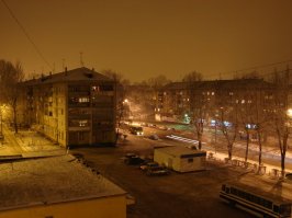 Блин, в Тольятти самый засранный дом Ленина, 82 в кадре, ну как так? (((
(почему не такой кадр, например - кстати, метров 50 всего разница)