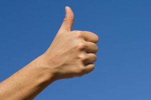 Пробку вставил