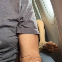 Горлум (моя прелесть) сзади тусит,в Мордор рейс