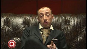 Да, да! Я только за сосной в церковь и хожу.