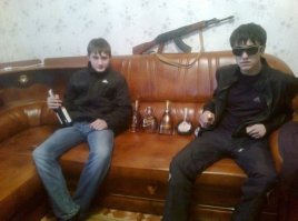 Ну хоть мушку спилить додумались,позёры х.у.е.в.ы..............