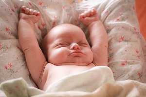 Похоже этот двухголовый спал, а теперь проснулся и потягивается после сладкого сна.  Посмотрим,  что он выкинет  в 2018году.