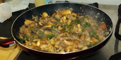 С грибочками тоже хороша.