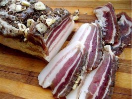 Пойду-ка я сала вживлю в организм!