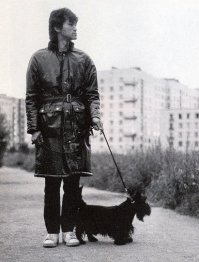 Памятник Виктору Цою установили в Караганде