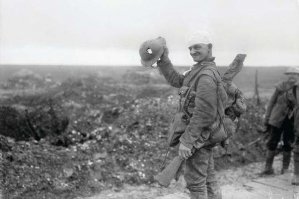 не могу без ржача смотреть на британские каски-тазики (ц)
смешно, да...
смешно, бл*дь...