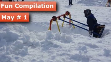 насчет зимних качелей еще вопрос, зима ли там. вот искал Мурманск в мае, помню было такое в этом году