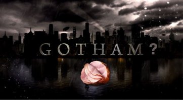 Для тех кто не понял:
Тут игра слов, "Gotham" можно рассмотреть как "got ham", что в переводе "есть ветчина", "есть" в плане "имеется". Возможен вопросительный вариант, типа "есть чё?", утвердительный "я достал ветчину" или приказной тон "достань ветчину!".
