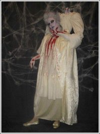 А это походу нянечка, чтобы у детишек запора не было и долго на горшках не рассиживались!