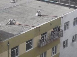 При таком плече рычага и пары мешков хватило бы... и "люлька" нормального ,стандартного размера.