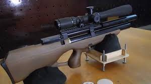 Вот что что, а бесшумной пневматика не является. Бахают современные ПЦП винтовки дай боже. По этому на них погололвно модераторы (глушители) и ставят.