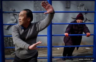 Кое-чего действительно ассациирующегося с Китаем не увидел... Так что дополню от себя