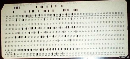 Через несколько лет QR-код будет таким же анахронизмом как сегодня перфокарта... которую уже почти ни кто и ни что не может прочитать.  :)